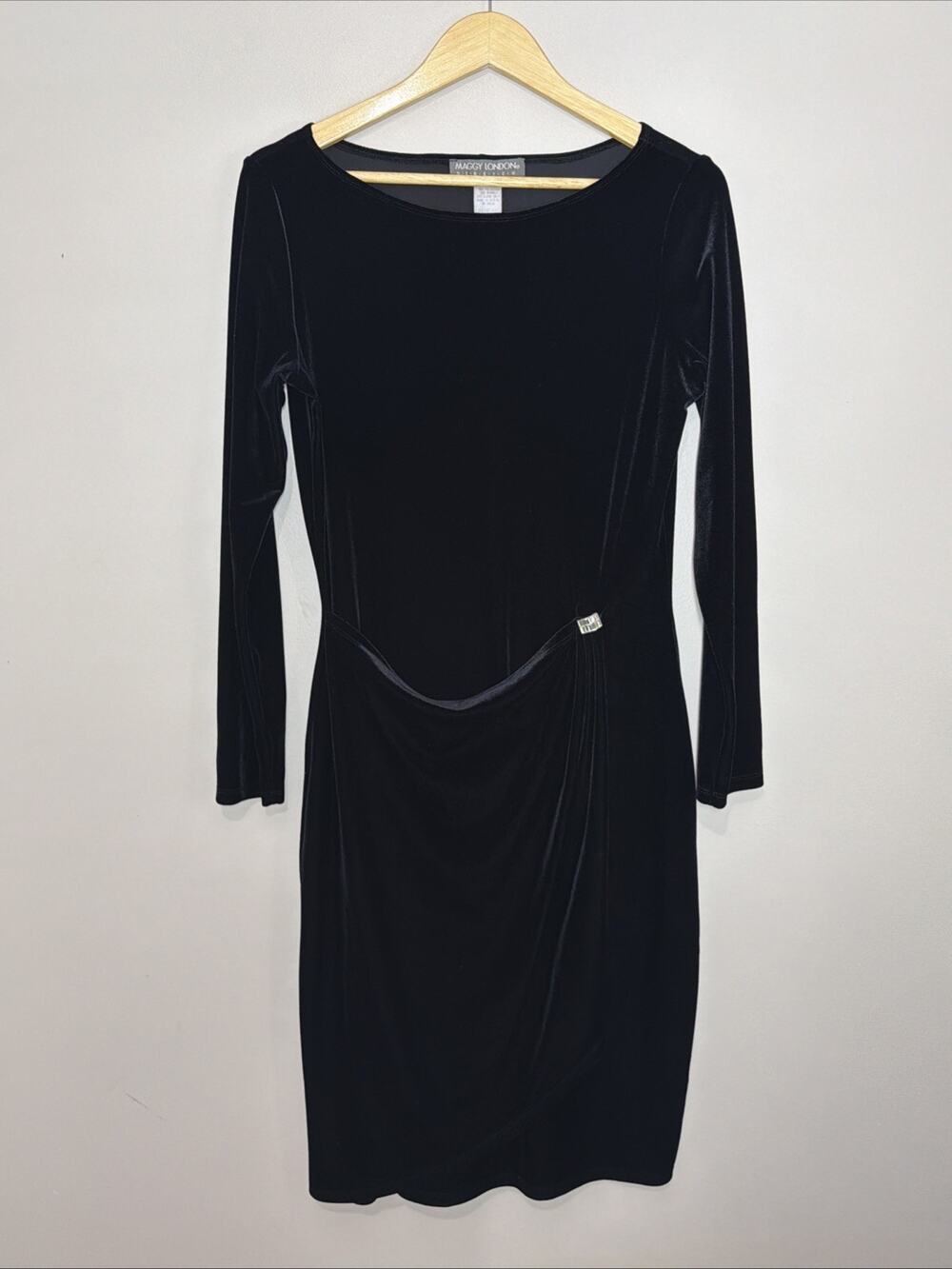 Maggy London Stretch Velvet Faux Wrap Cocktail Dress 12 Black Ruched Gem Brooch